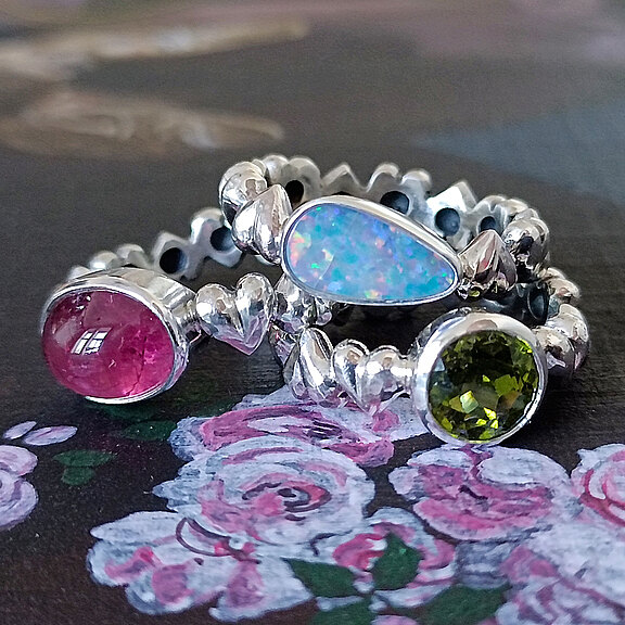 029_Herz.klein_Silber_Opal_Turmalin_Olivin.jpg  