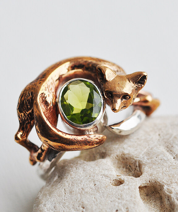 014_Tiere_der.schlaue.Fuchs-_Bronze_Olivin_Silber_made.by.Lea.Maria.Gold.jpg  